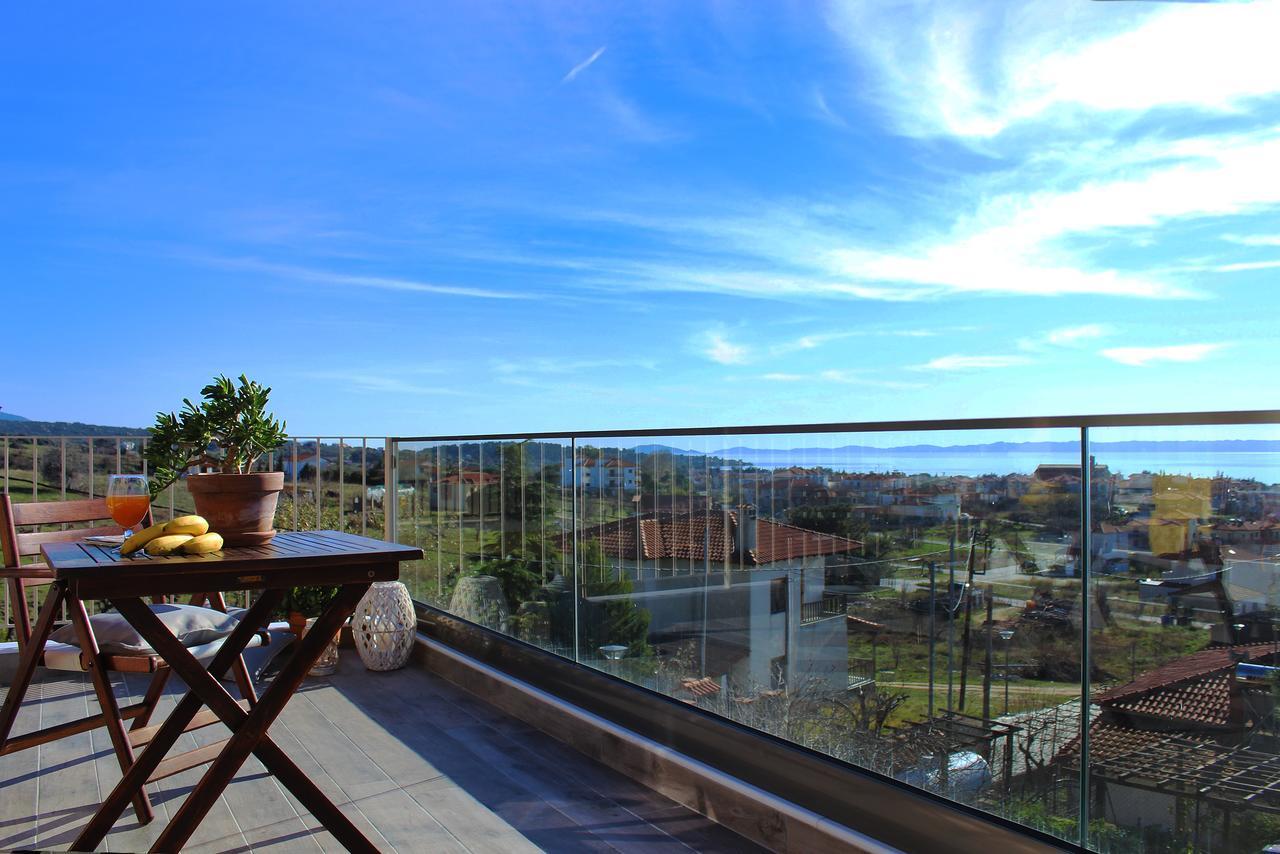 Pinehouse King Suite Νικήτη Εξωτερικό φωτογραφία