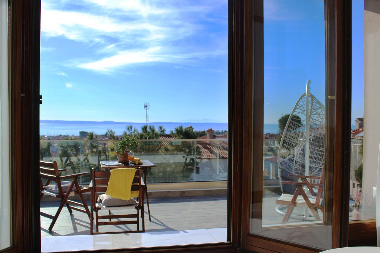 Pinehouse King Suite Νικήτη Εξωτερικό φωτογραφία